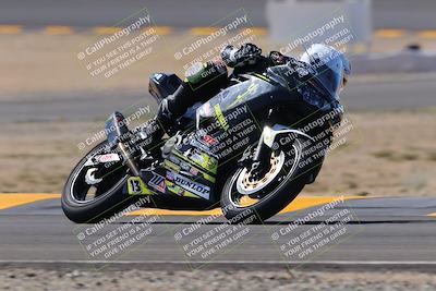 media/Oct-08-2022-SoCal Trackdays (Sat) [[1fc3beec89]]/Turn 14 (1050am)/